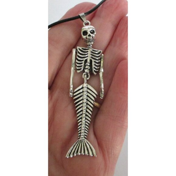 New Skeleton Mermaid Articulated Pendant Necklace Black Cord  Gothic Whimsygoth - Picture 2 of 6